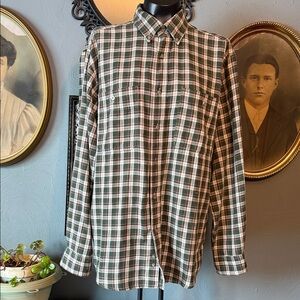 Wrangler Men's Green and White Plaid Button Down Shirt